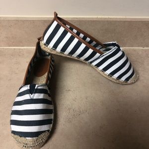 MK espadrilles slightly worn , like new